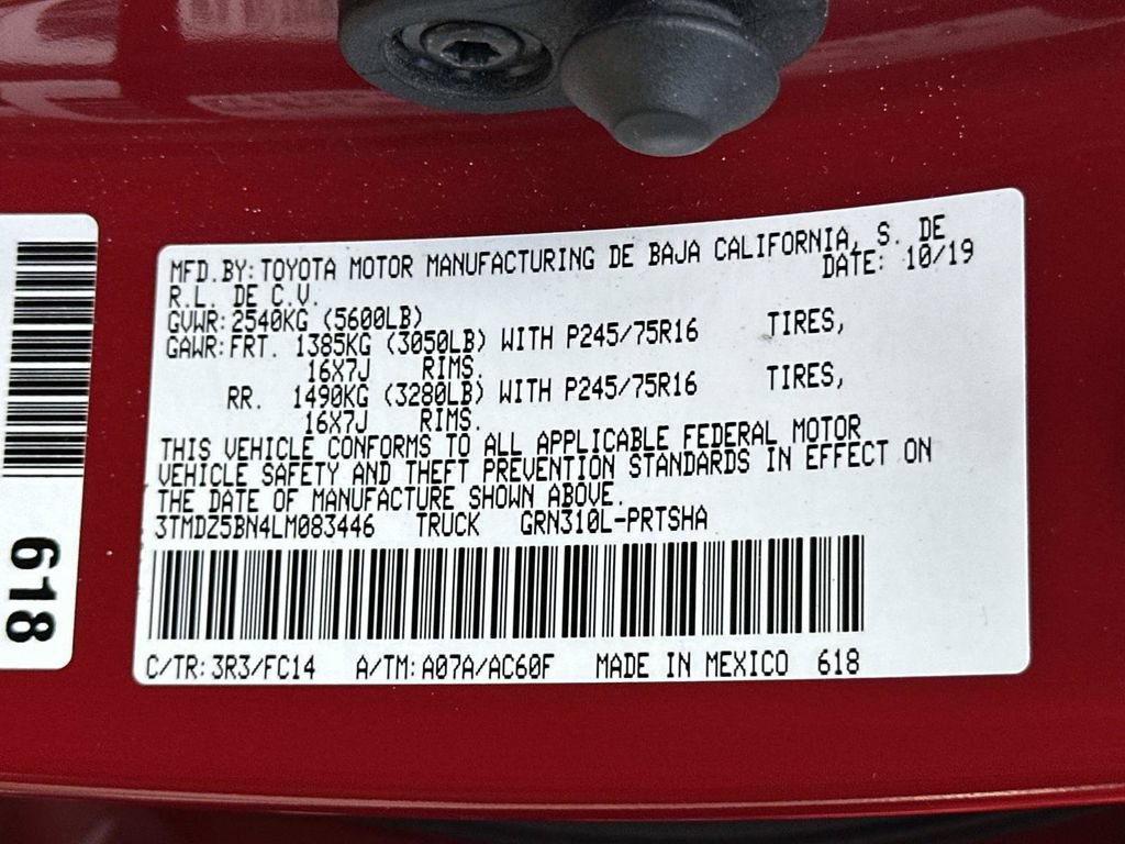 Used 2020 Toyota Tacoma SR5 AWD/4WD image 32