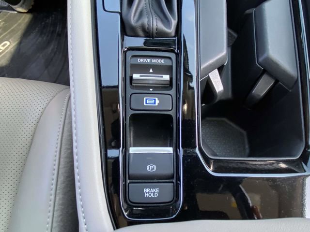 Used 2024 Honda Accord Touring image 19