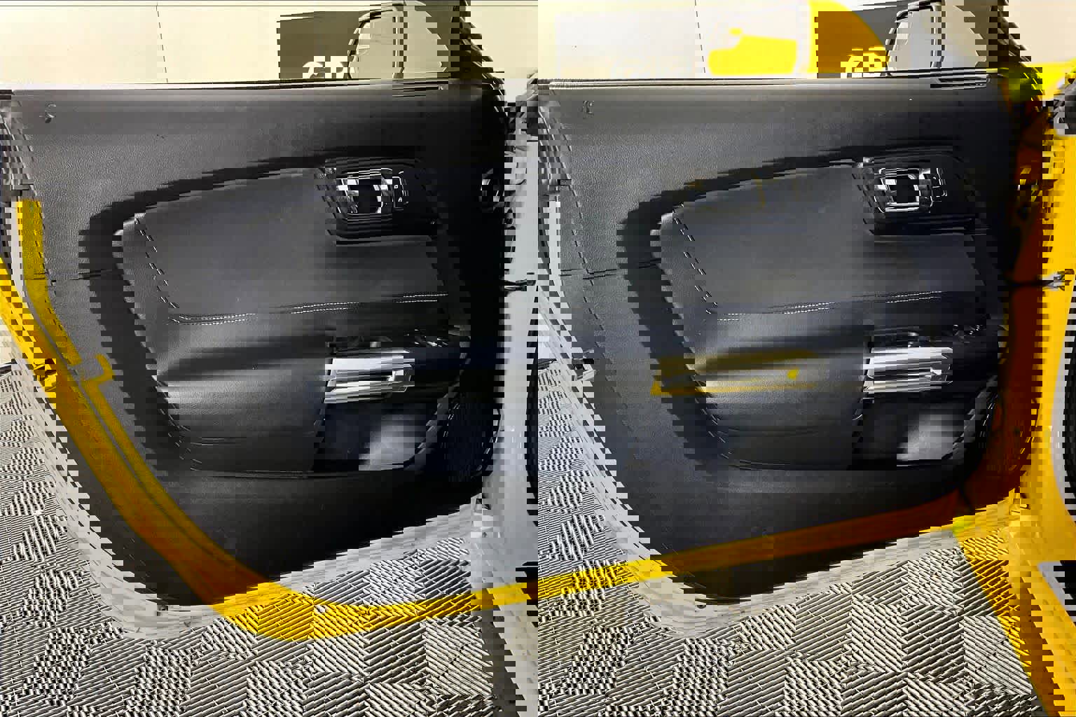 Used 2015 Ford Mustang Coupe w/ Equipment Group 051A image 18