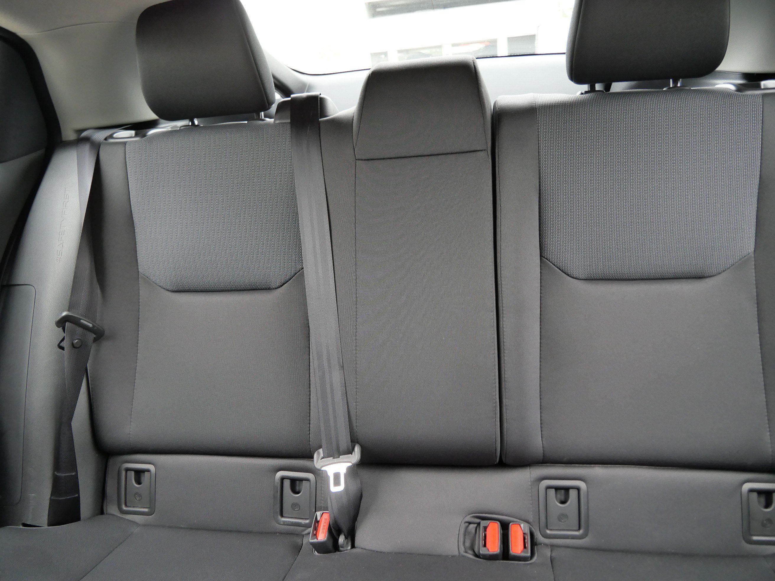 Certified 2025 Toyota Prius LE FWD image 14