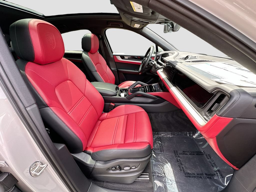 Certified 2026 Porsche Cayenne S AWD/4WD image 30