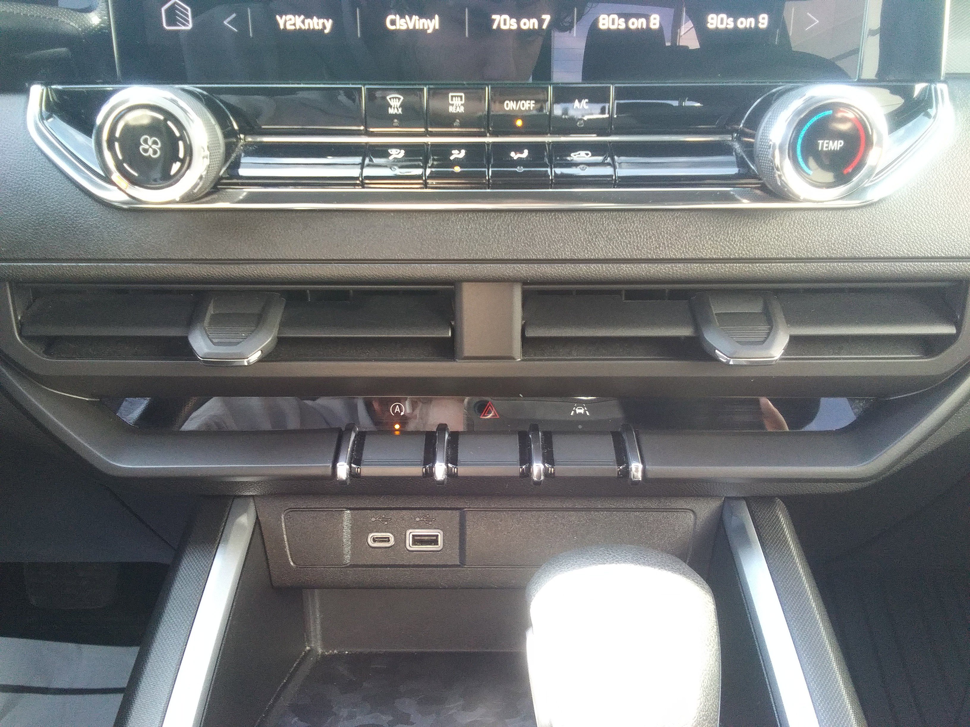 Used 2023 Chevrolet Colorado Trail Boss w/ Technology Package image 18