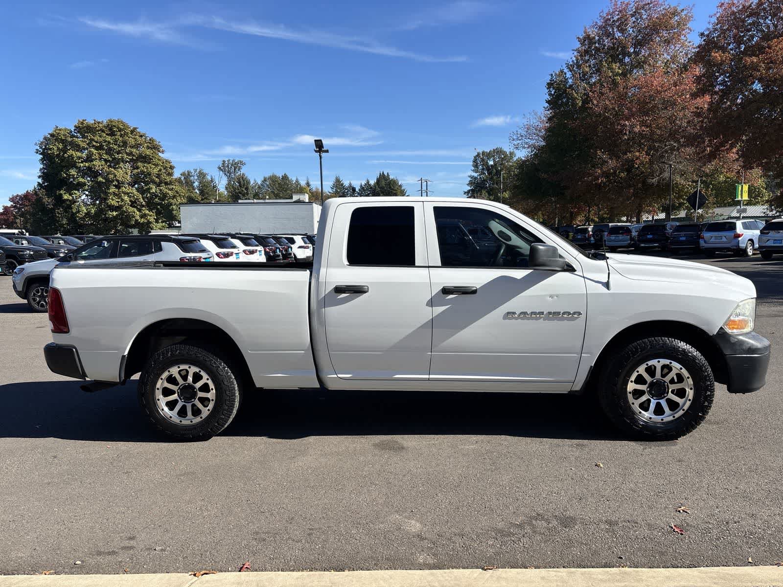 Used 2012 RAM 1500 ST w/ Remote Start & Security Group AWD/4WD image 5