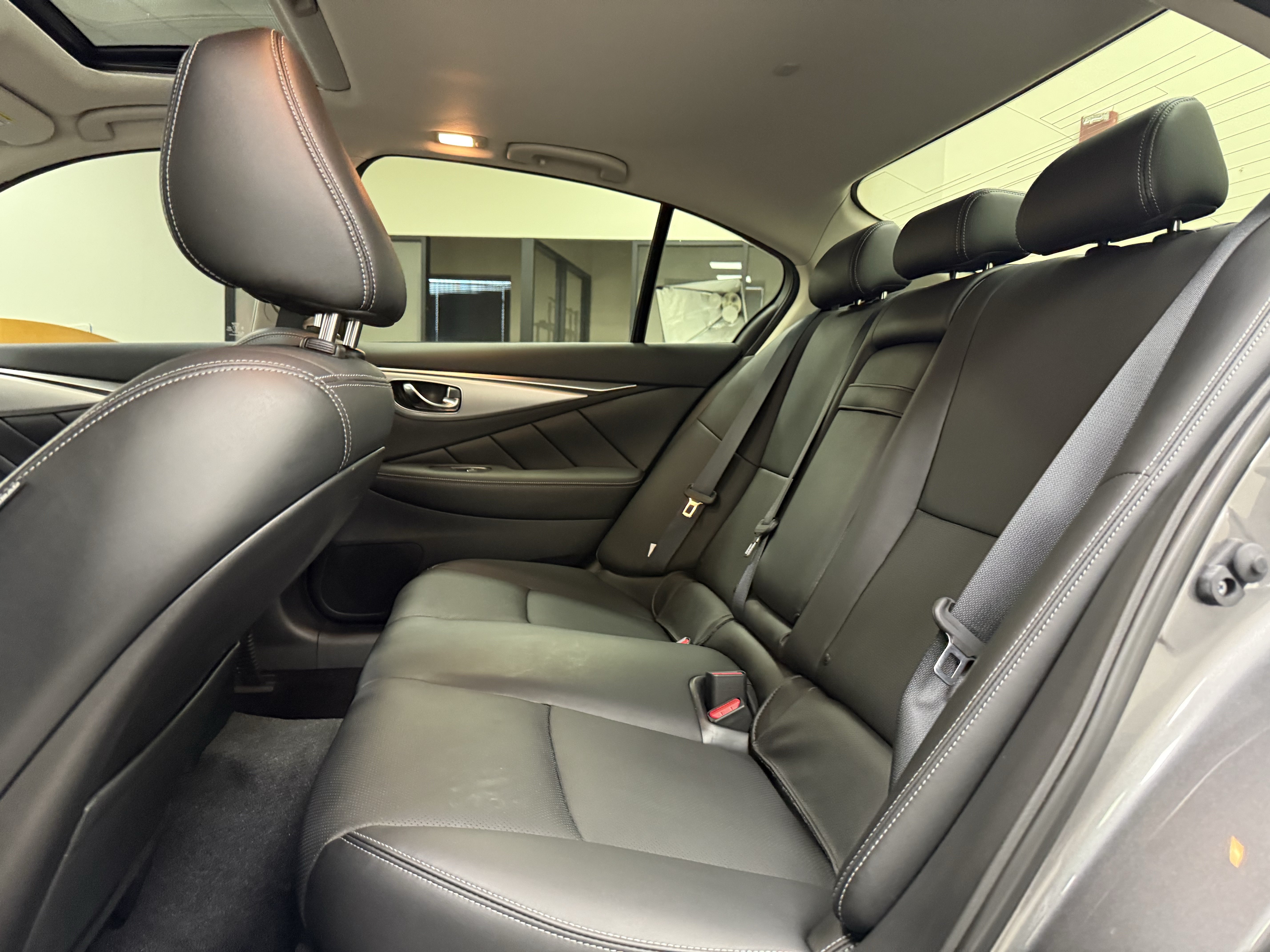 Used 2023 INFINITI Q50 Luxe w/ Cargo Package RWD image 9