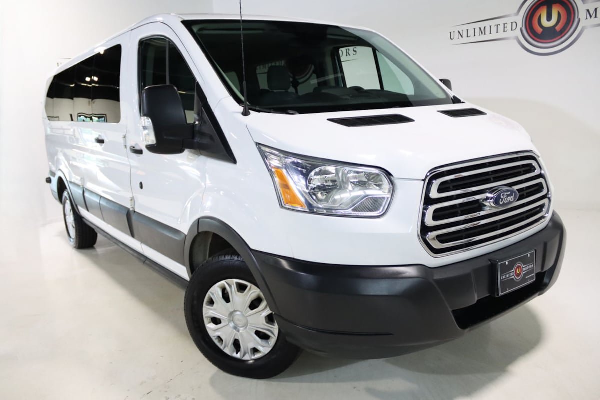 Used 2016 Ford Transit 350 XLT RWD image 9