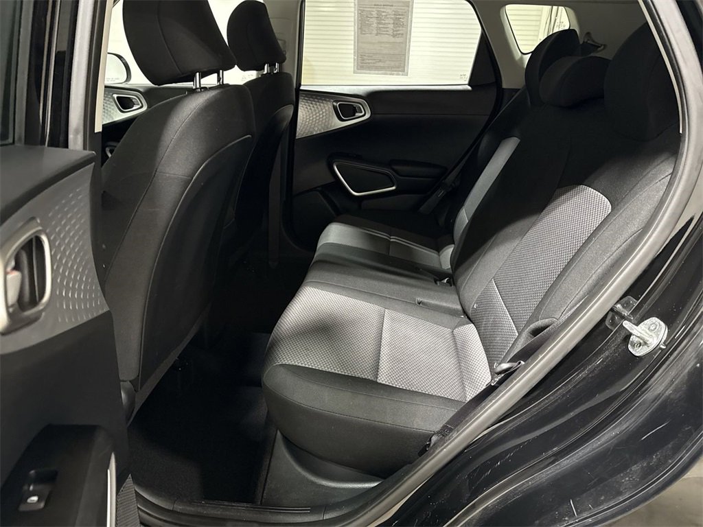 Used 2020 Kia Soul LX image 22