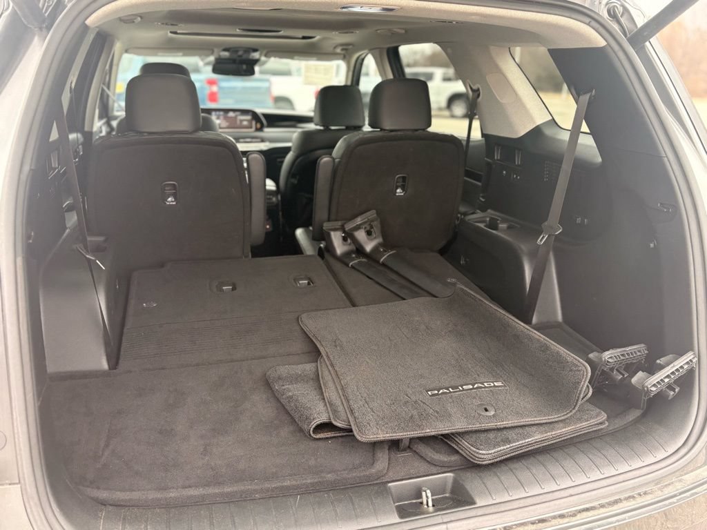 Used 2021 Hyundai Palisade Limited FWD image 9
