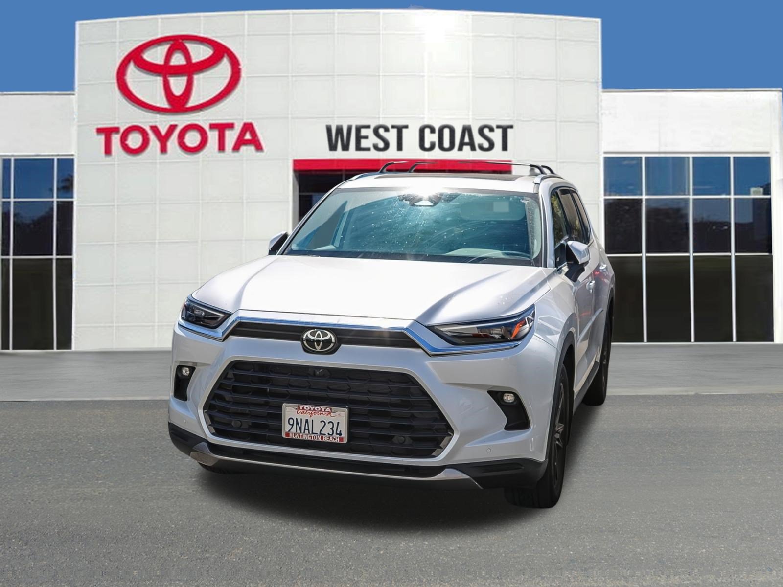 Used 2024 Toyota Grand Highlander AWD image 1