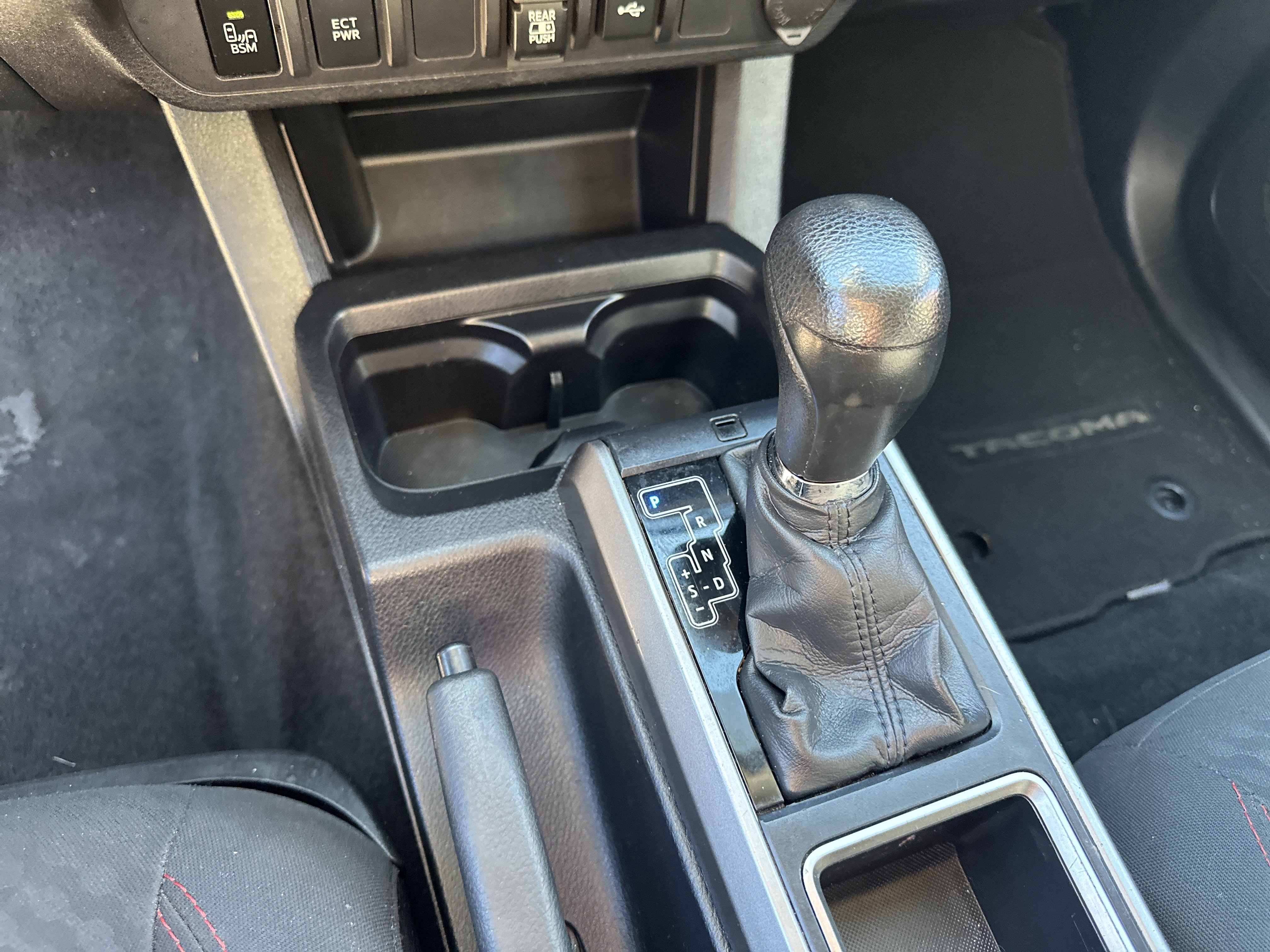 Used 2022 Toyota Tacoma SR5 image 28