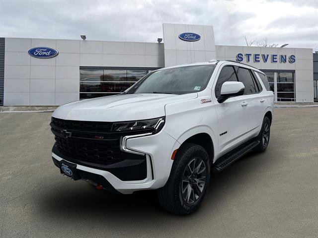 Used 2024 Chevrolet Tahoe Z71 w/ Luxury Package AWD/4WD image 2