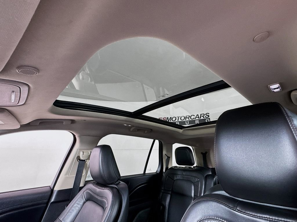 Used 2022 Lincoln Aviator Reserve AWD/4WD image 22