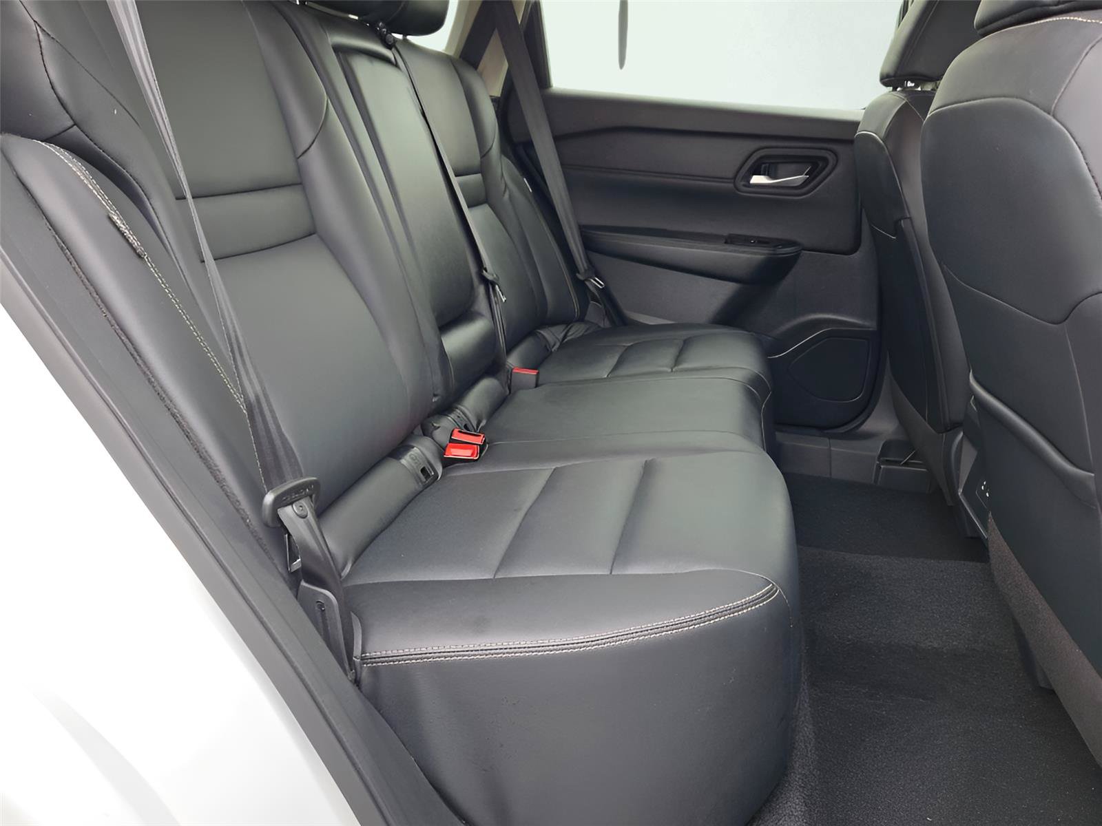 Used 2026 Nissan Rogue SL AWD/4WD image 7