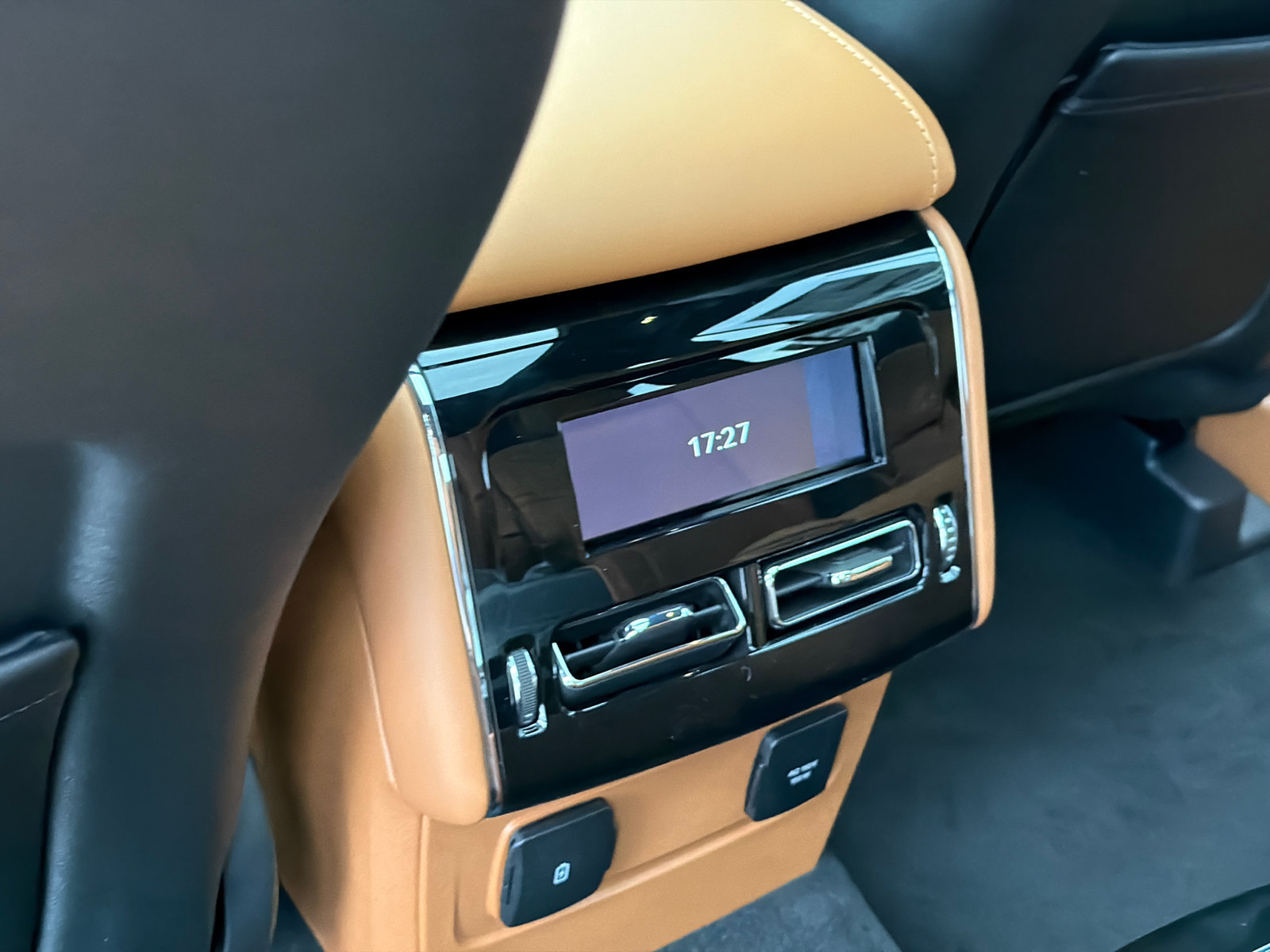 New 2027 Lincoln Aviator Black Label w/ Dynamic Handling Package AWD/4WD image 23