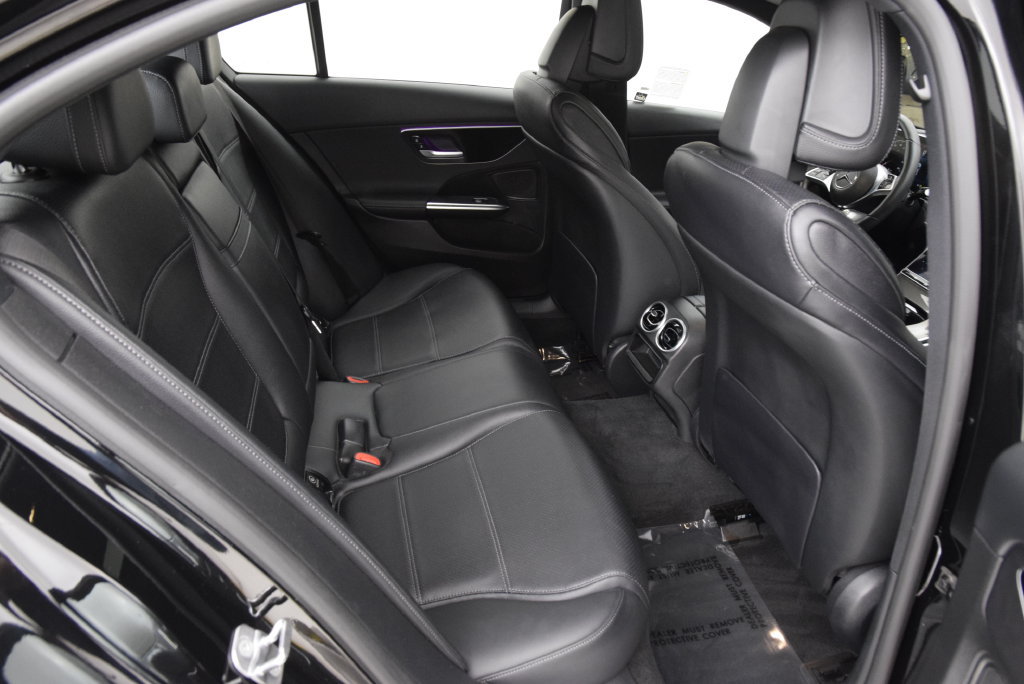 Used 2023 Mercedes-Benz C 300 Sedan image 15