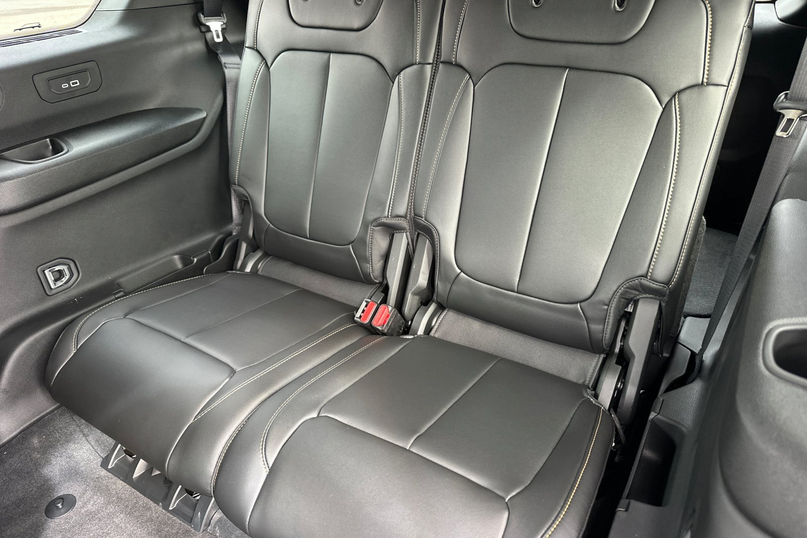 New 2026 Jeep Grand Cherokee L Limited AWD/4WD image 14