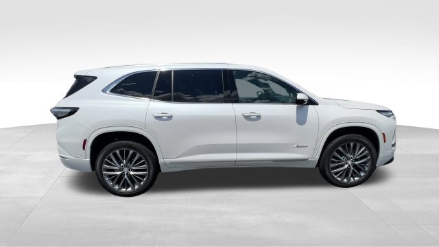 Certified 2025 Buick Enclave Avenir w/ Super Cruise Package FWD image 15