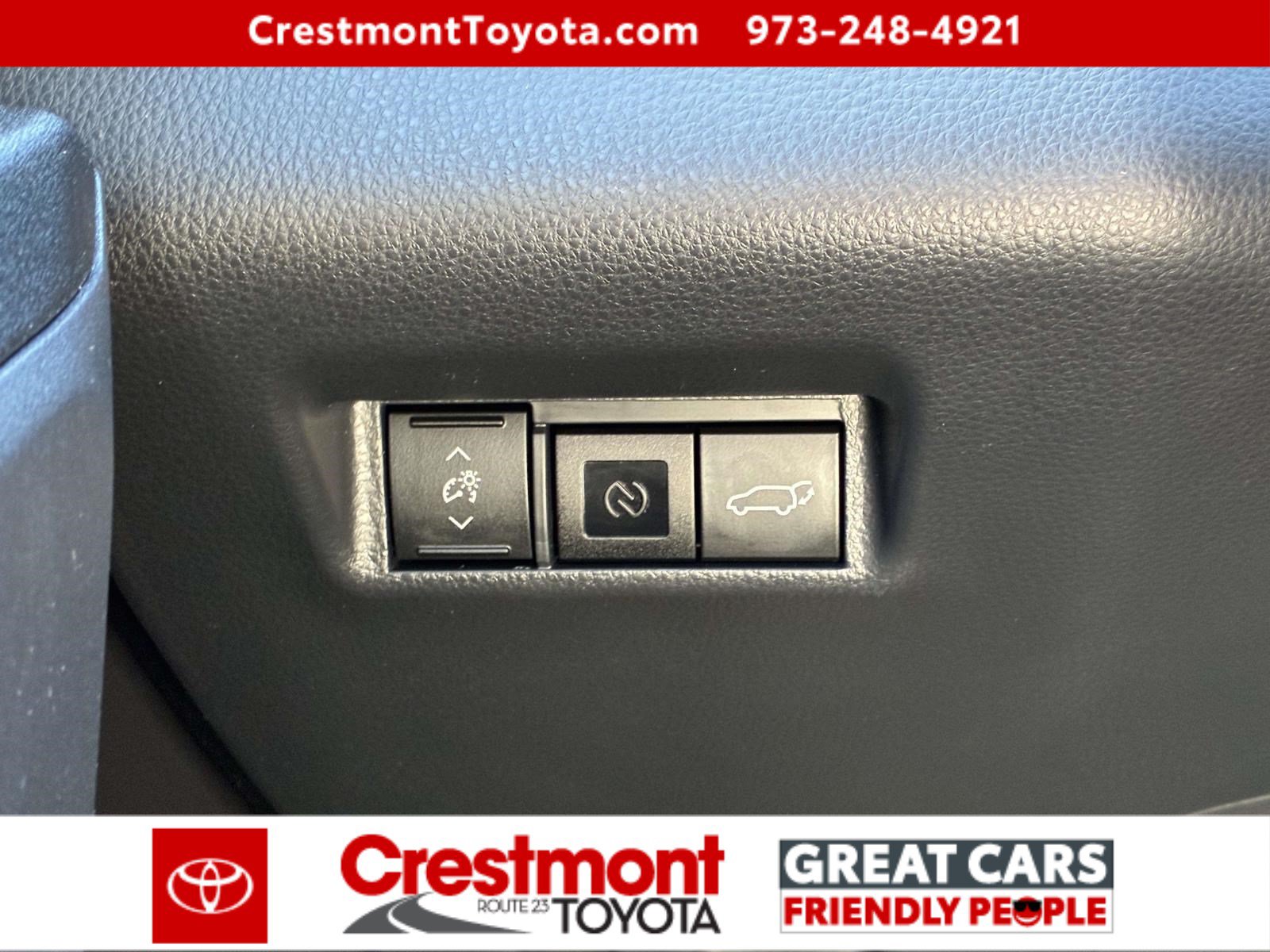 Used 2026 Toyota RAV4 XLE Premium w/ Weather Package AWD/4WD image 15