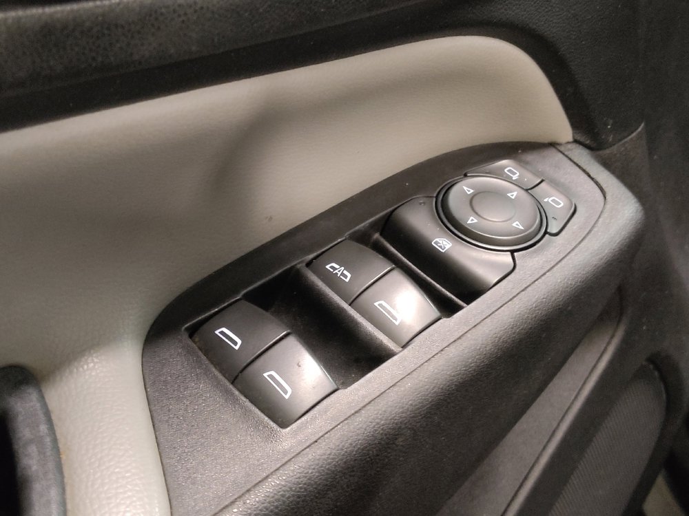 Used 2019 Chevrolet Equinox LS FWD image 27