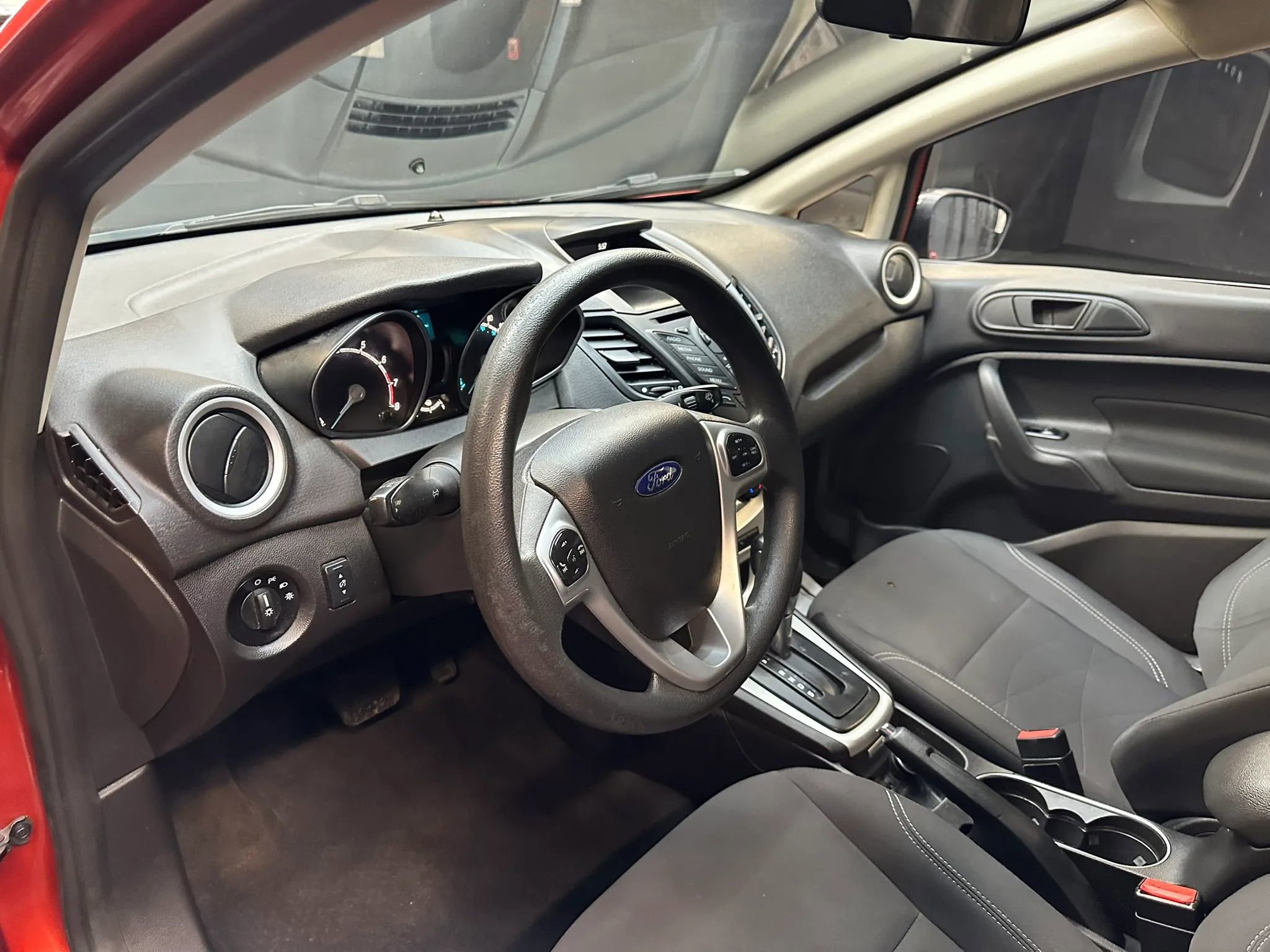 Used 2018 Ford Fiesta SE FWD image 11