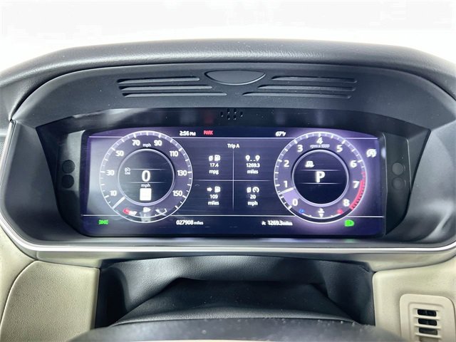 Used 2020 Land Rover Range Rover Sport HST image 11