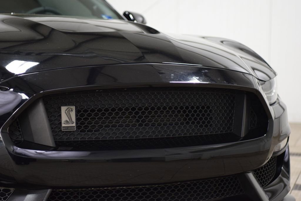 Used 2020 Ford Mustang Shelby GT350 w/ Technology Package RWD image 11