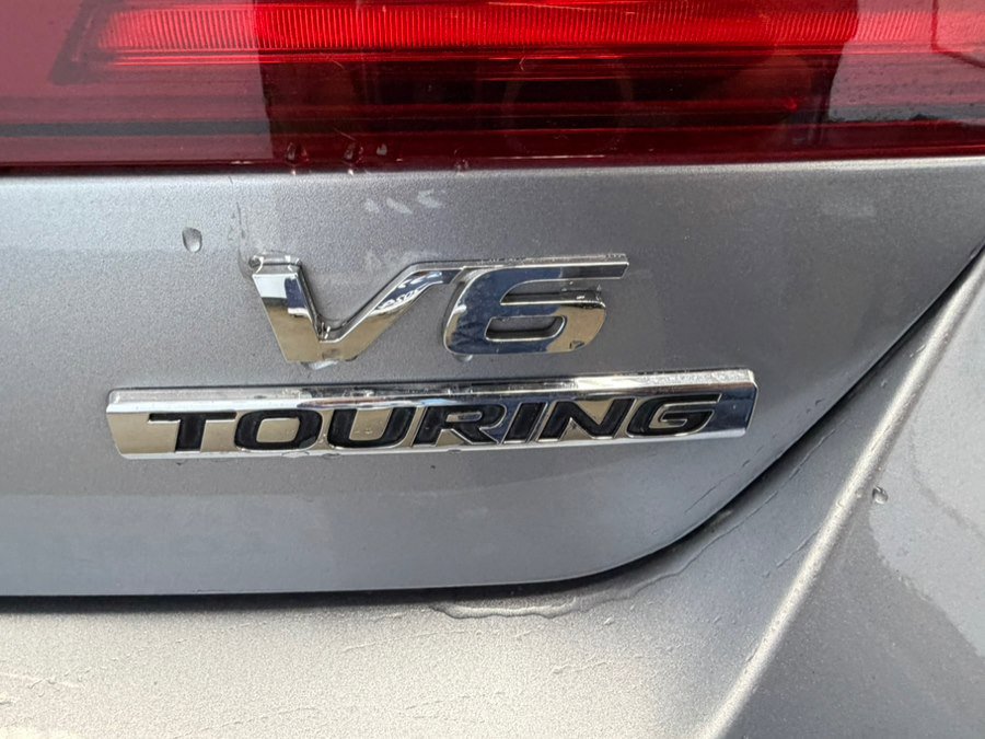 Used 2017 Honda Accord Touring image 12