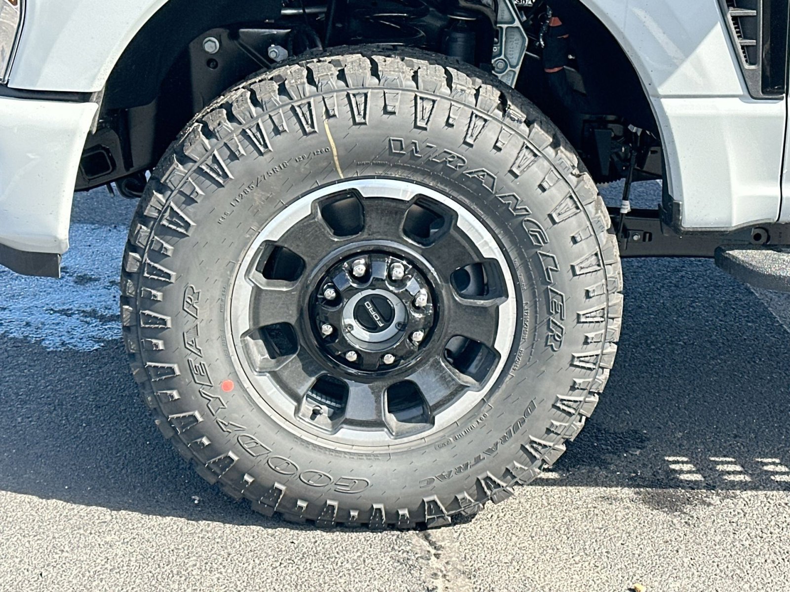 New 2026 Ford F250 Platinum w/ Tremor Off-Road Package image 12