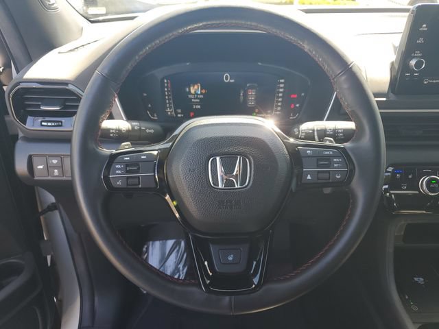 Used 2025 Honda Pilot Black Edition image 29
