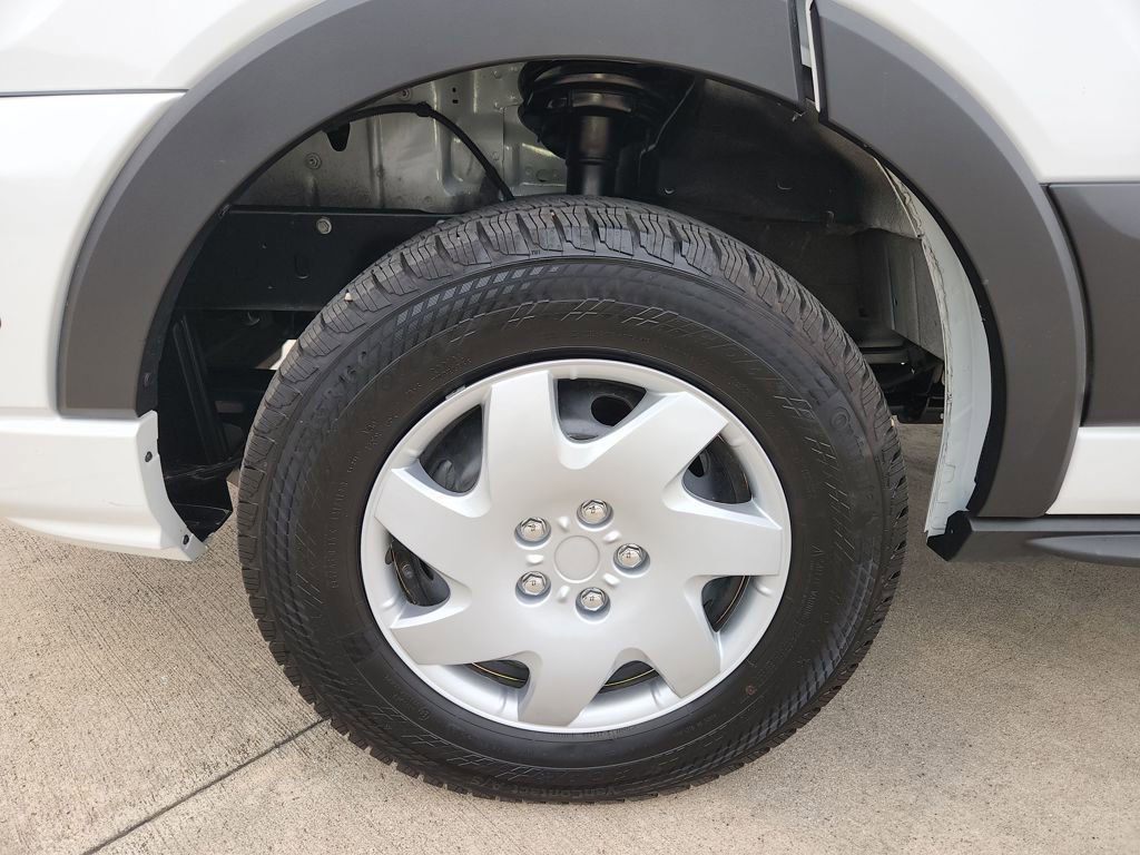 Used 2025 Ford Transit 350 XLT image 32