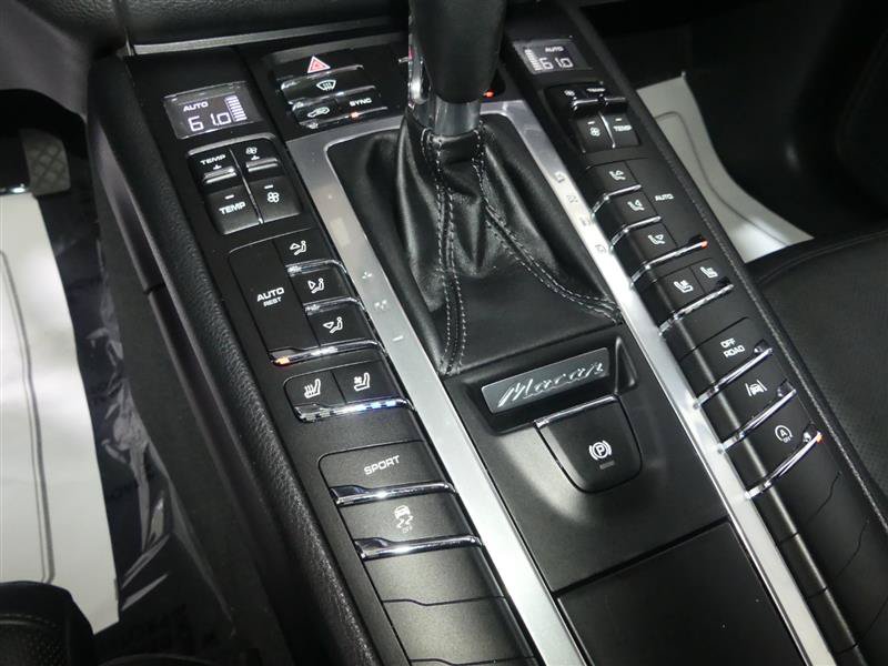 Used 2017 Porsche Macan S AWD/4WD image 40