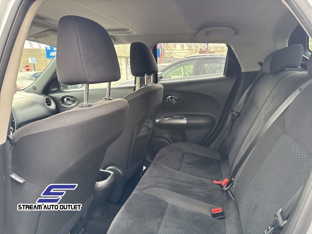 Used 2017 Nissan Juke SV image 23