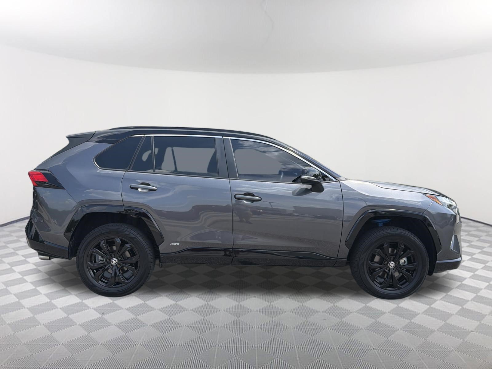 Certified 2024 Toyota RAV4 XSE w/ Weather Package AWD/4WD image 18