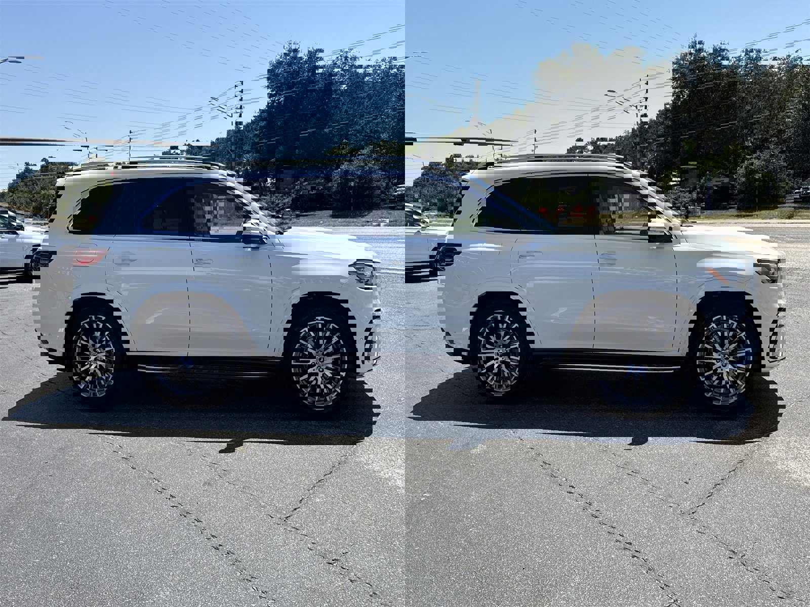New 2026 Mercedes-Benz GLS 580 4MATIC image 6