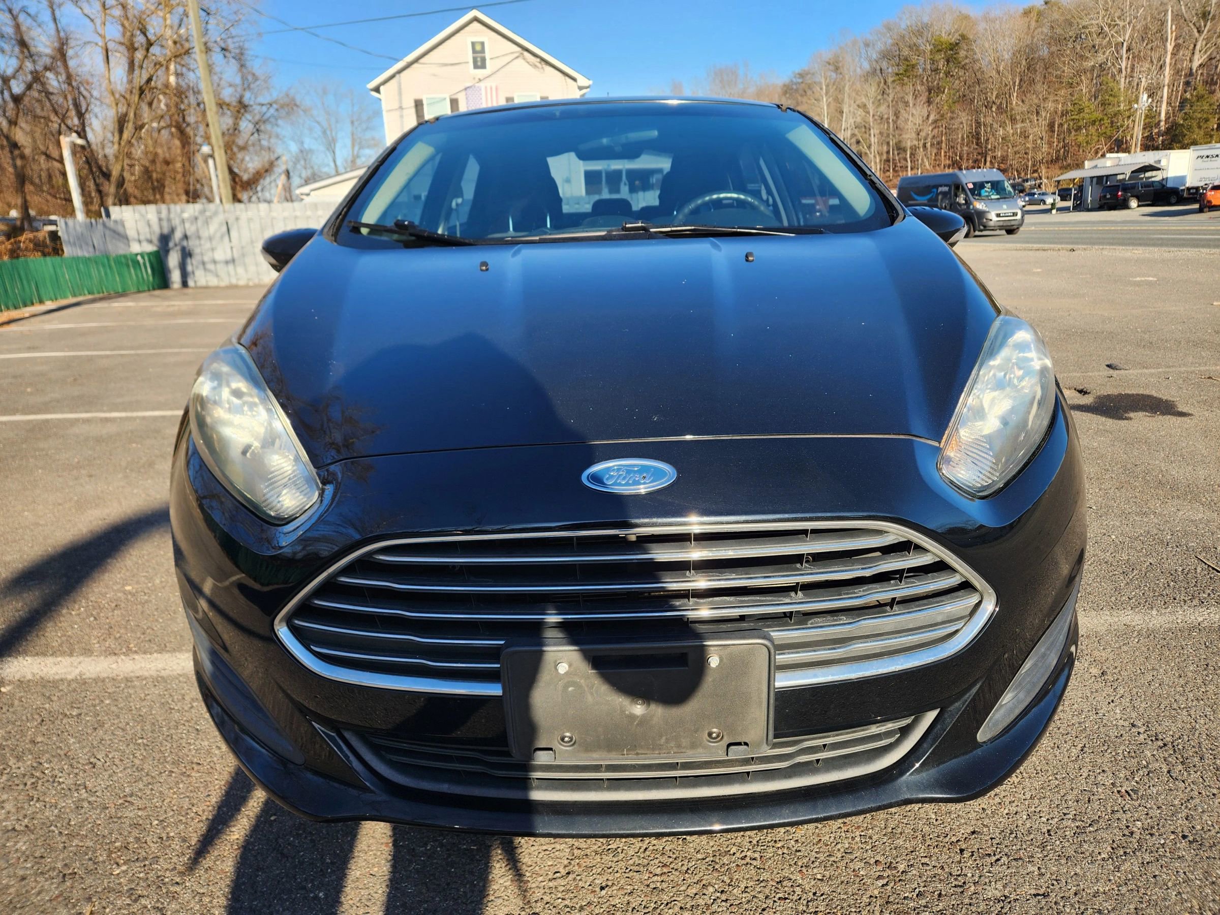 Used 2016 Ford Fiesta SE image 2