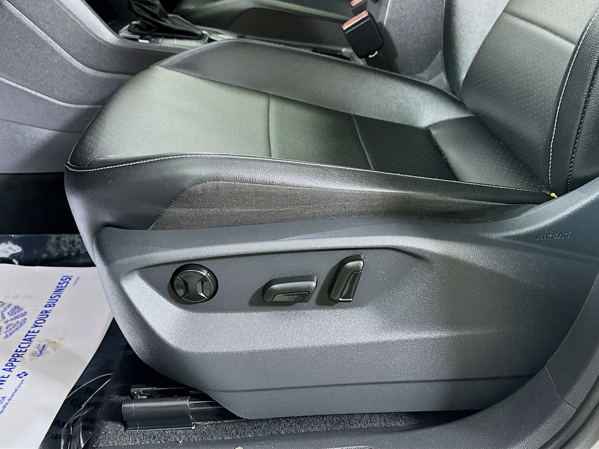 Used 2019 Volkswagen Tiguan SEL image 19