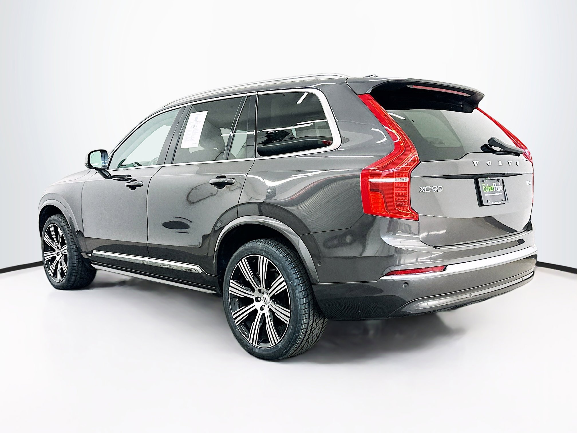 Used 2024 Volvo XC90 B6 Plus w/ Protection Package Premier image 5