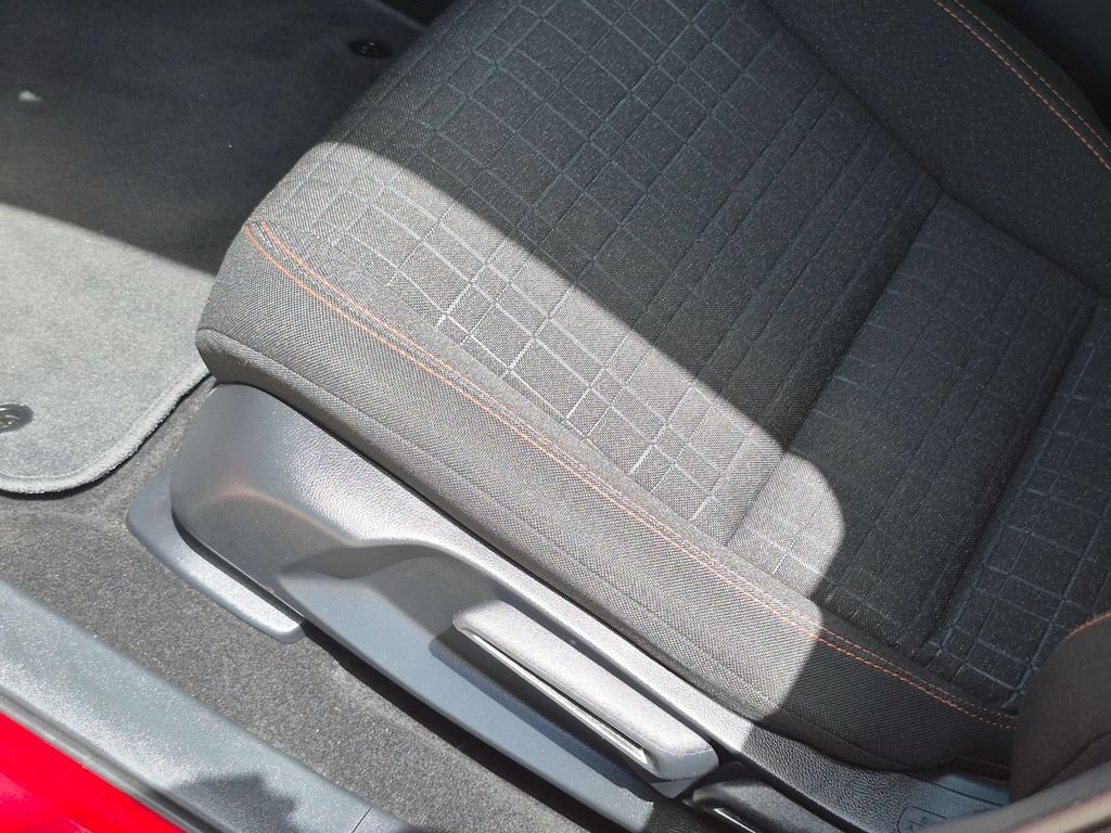 Used 2025 Honda HR-V Sport image 15