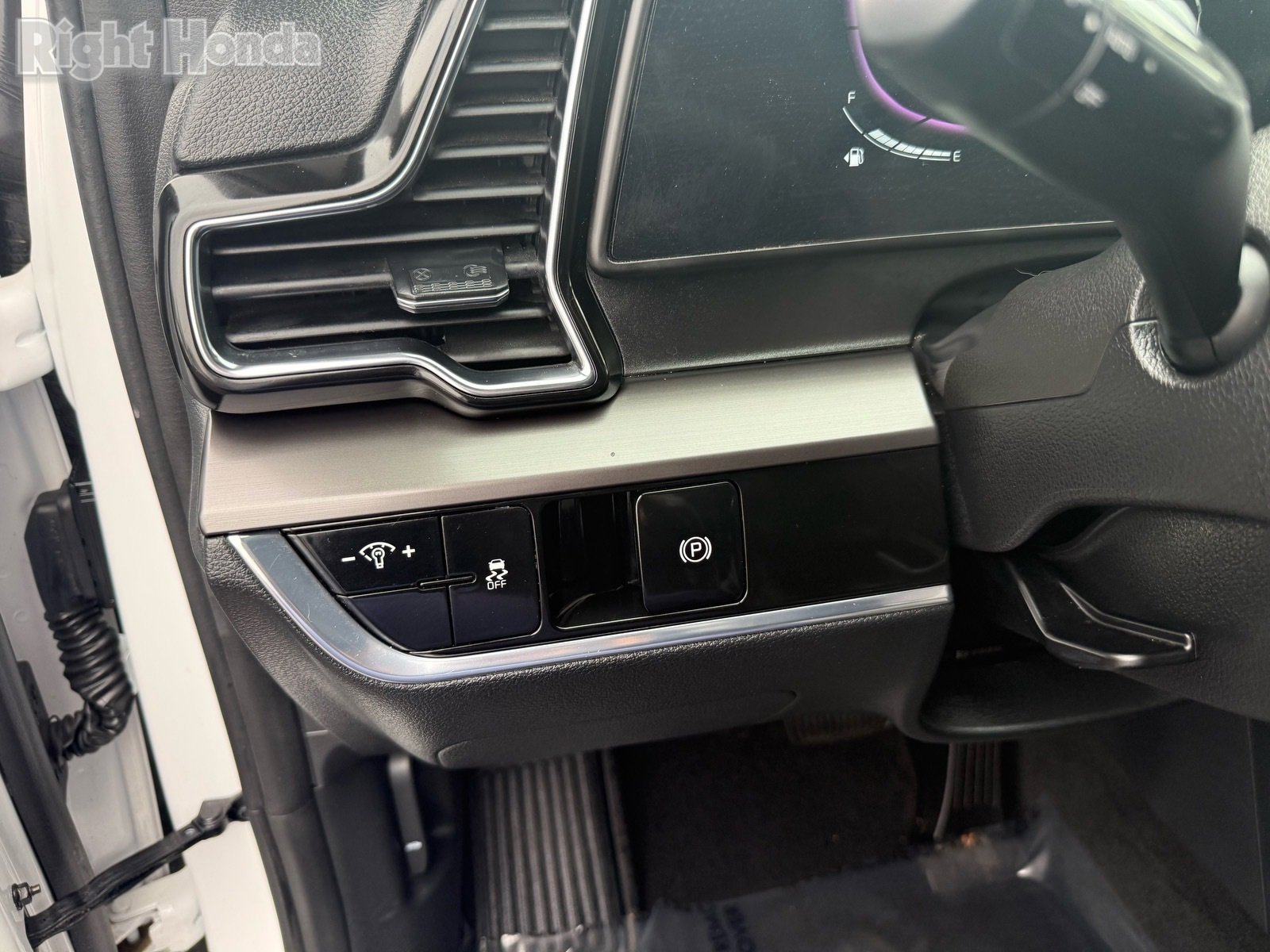 Used 2023 Kia Sportage EX image 14