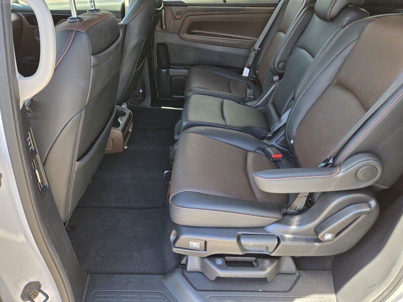 Used 2025 Honda Odyssey Elite image 13