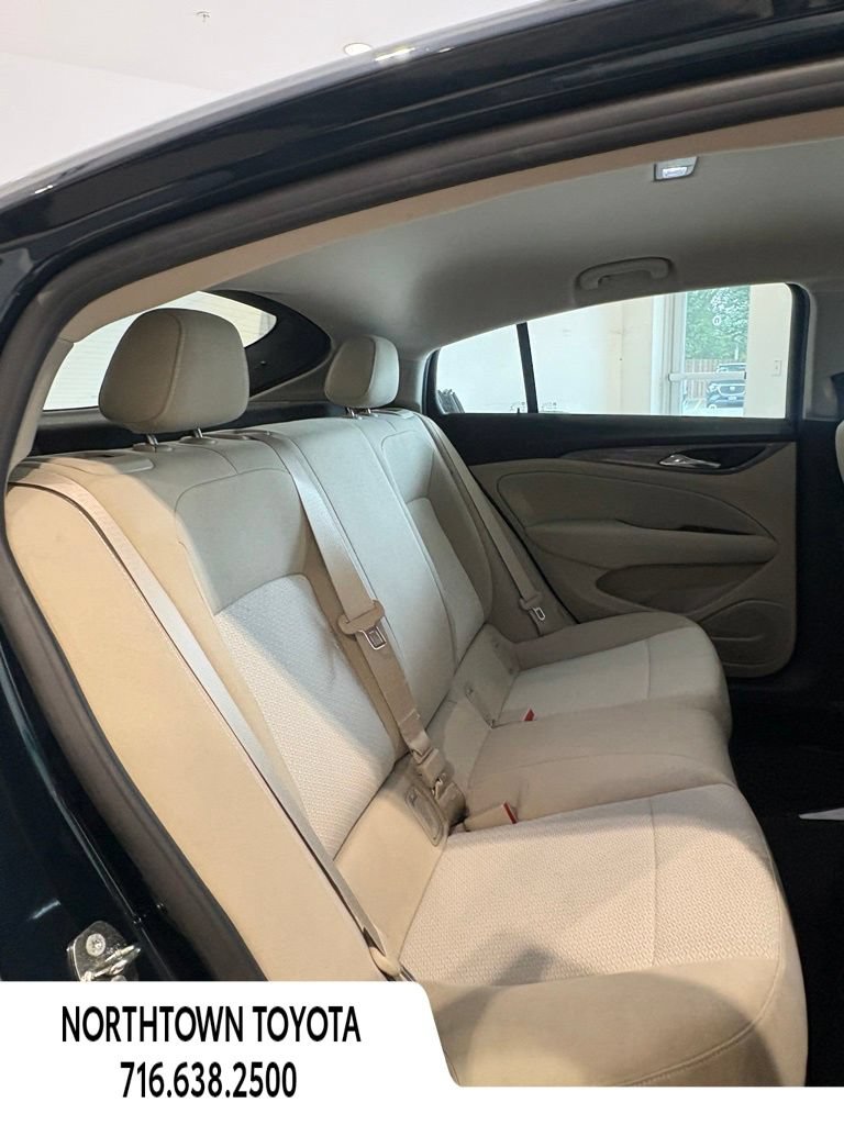 Used 2018 Buick Regal Preferred w/ Driver Confidence Package #1 FWD image 15