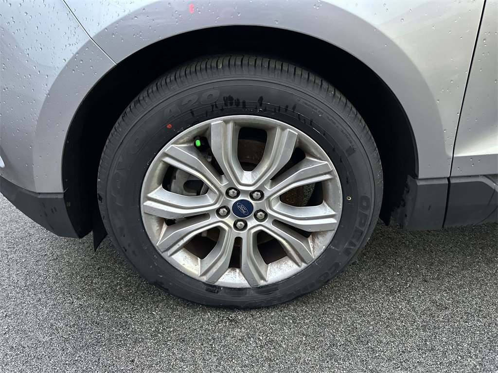 Used 2021 Ford Edge Titanium image 10