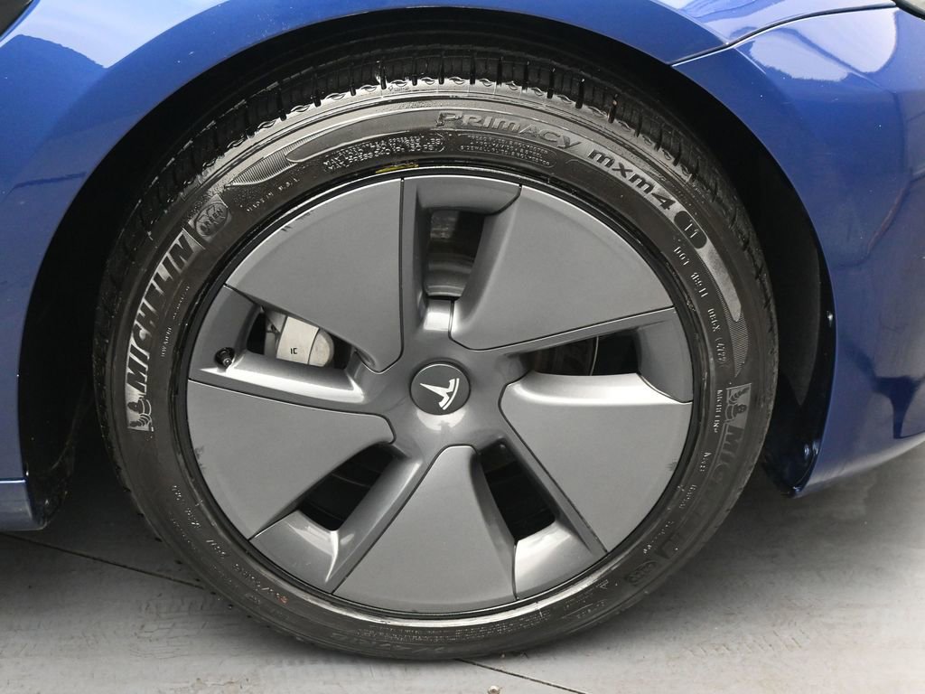Used 2023 Tesla Model 3 Standard Range image 33