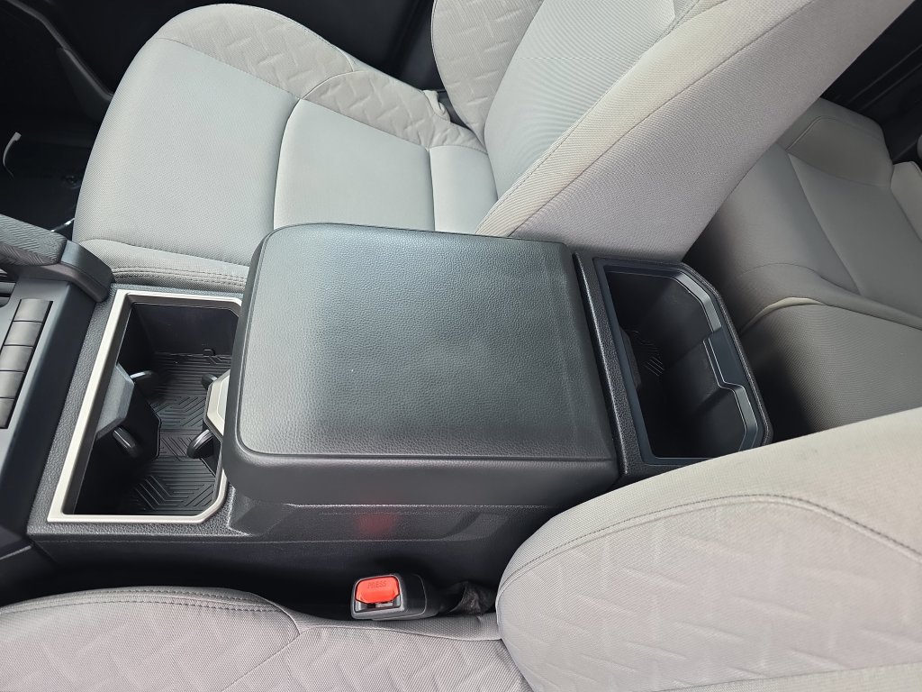 Used 2025 Toyota Tacoma SR5 AWD/4WD image 23