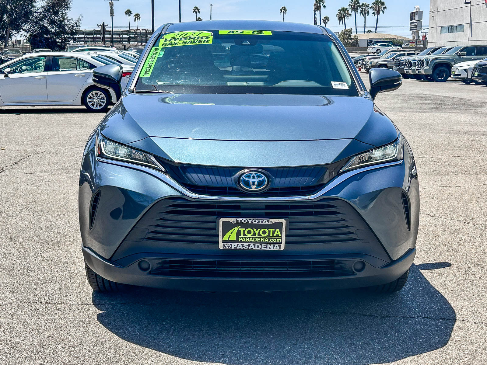 Used 2021 Toyota Venza LE w/ Carpet Mat Package (TMS) AWD/4WD image 2