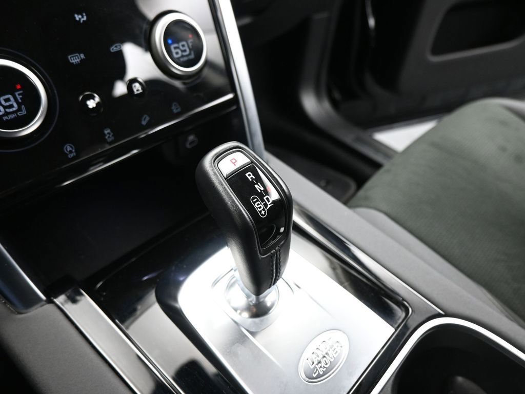 Used 2021 Land Rover Discovery Sport S image 15