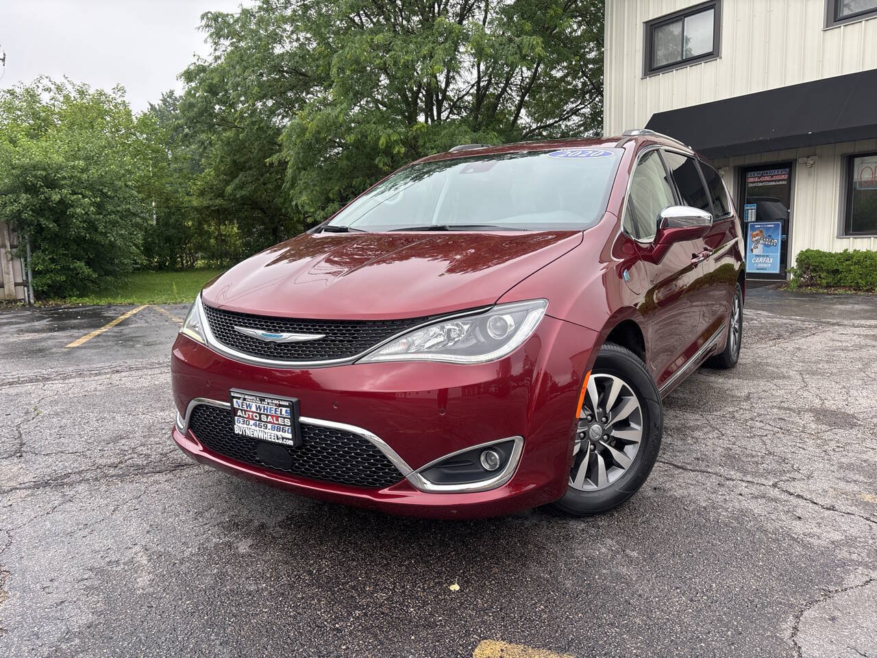 Used 2020 Chrysler Pacifica Limited w/ Advanced Safetytec Group