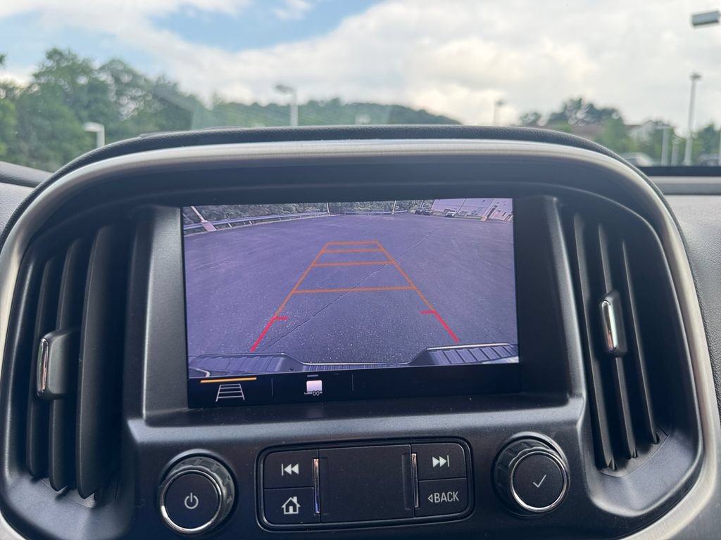 Used 2019 GMC Canyon SLE w/ Elevation Edition AWD/4WD image 18