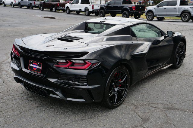 Used 2024 Chevrolet Corvette Z06 w/ Stealth Interior Trim Package RWD image 13
