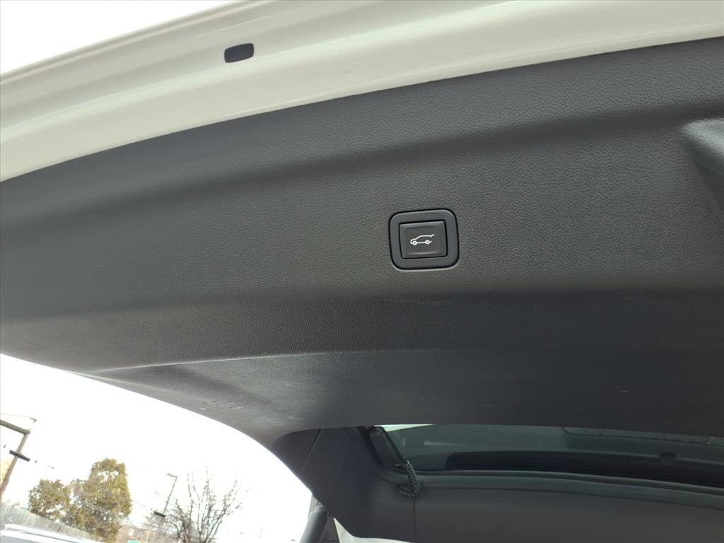 Certified 2021 Cadillac Escalade Sport image 13