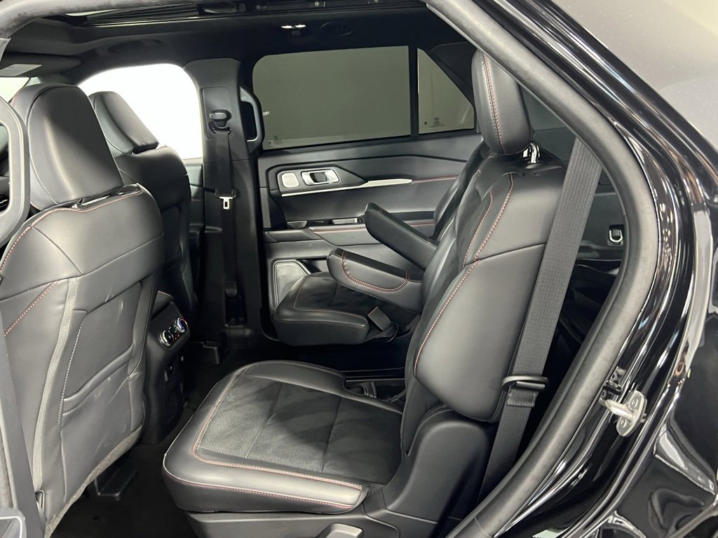 Used 2025 Ford Explorer ST w/ Sun And Sound Package image 26